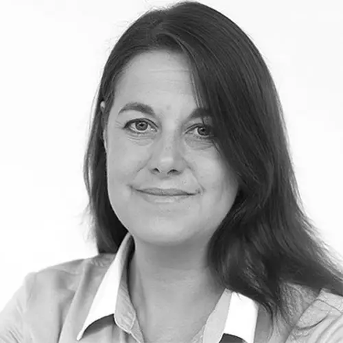 Lynne-Ingram-grey